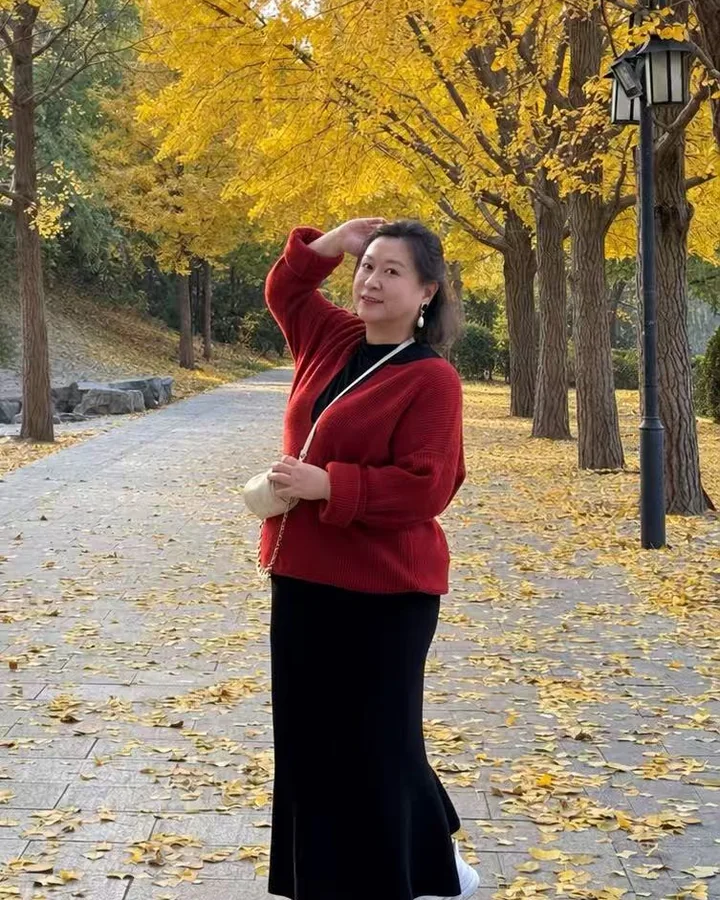 王人嫣（牙牙）